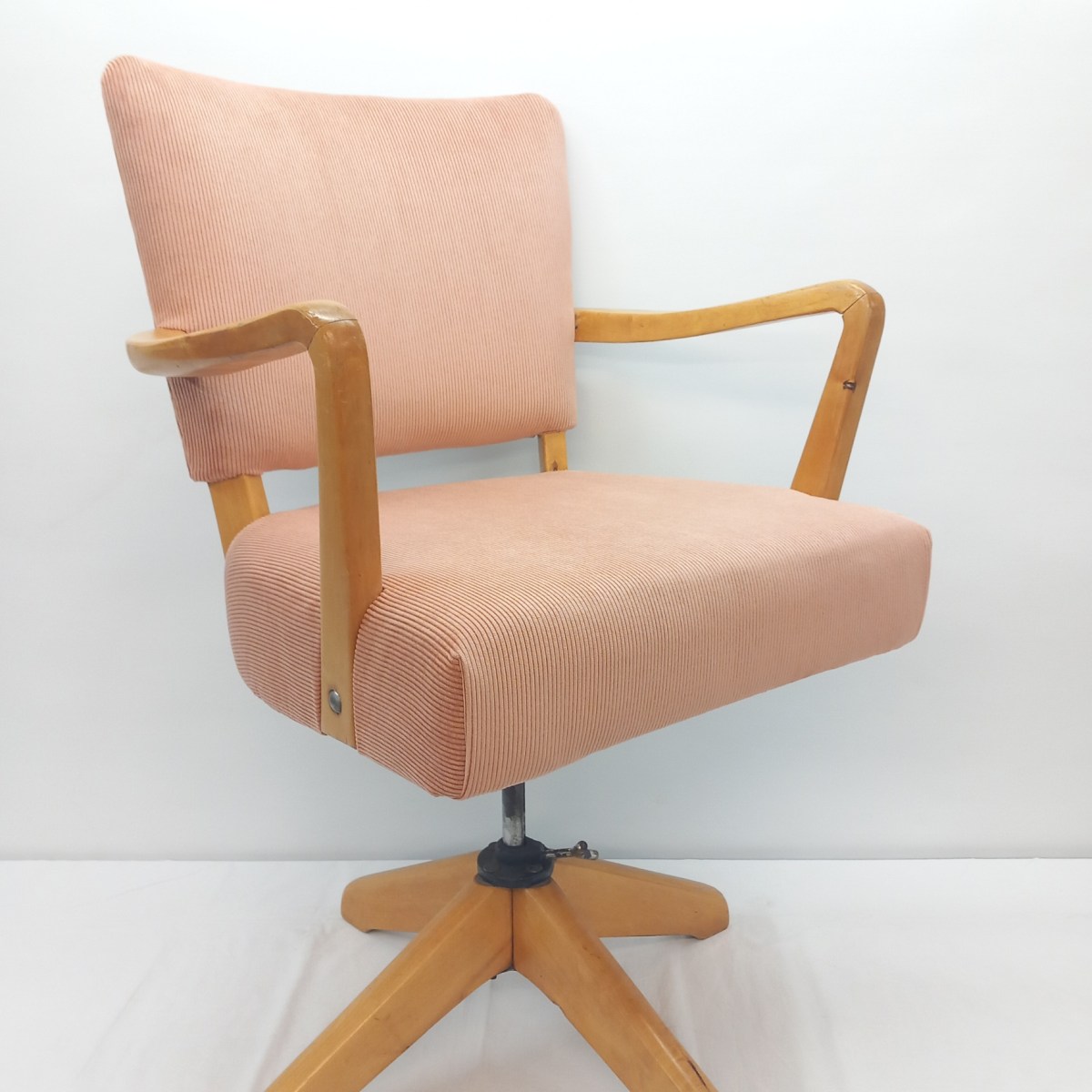 Kirjoituspöydän tuoli 1930-luvulta